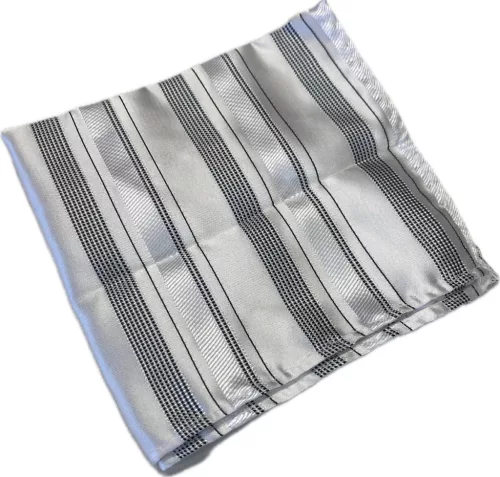 Fehér csíkos  poliészter Dejan Díszkendő Normál