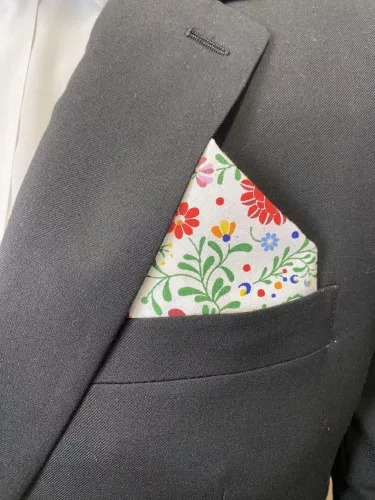 Fehér kalocsai  poliészter Dejan Díszkendő