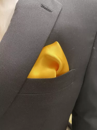 Aranysárga    Newsmen Díszkendő